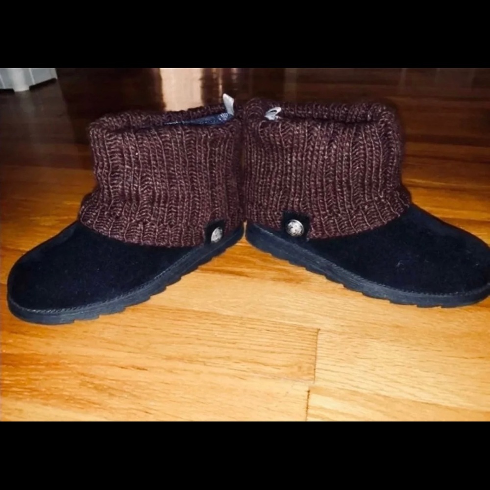 Muk Luk Patti Boots NWOT